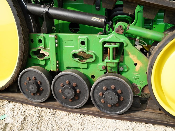 2013-john-deere-8360rt-image-23