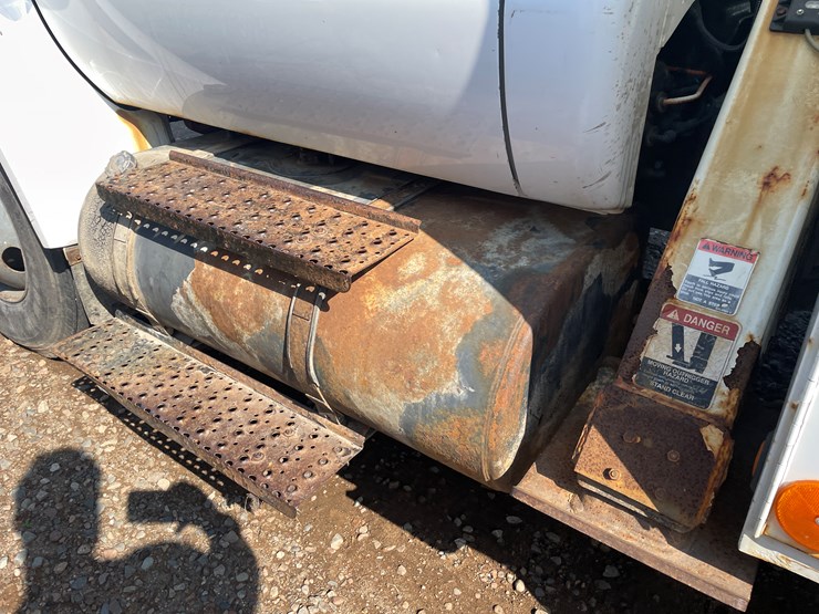 2008-ford-f750-image-21