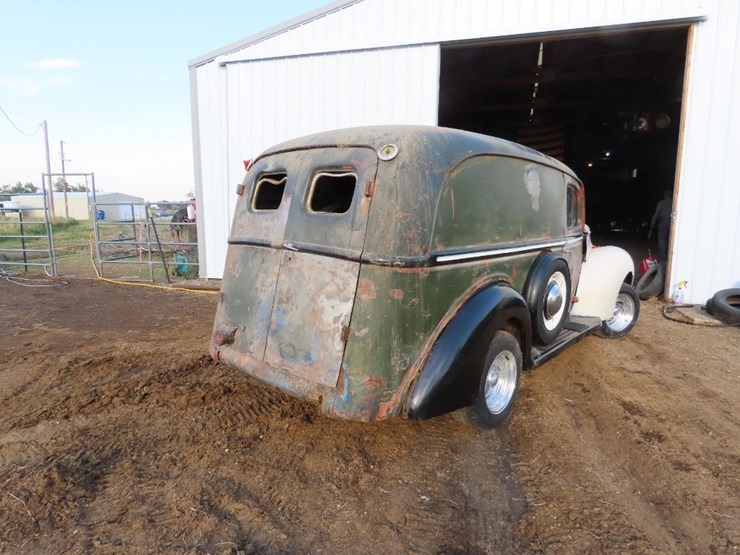1940-ford-sedan-delivery-image-5