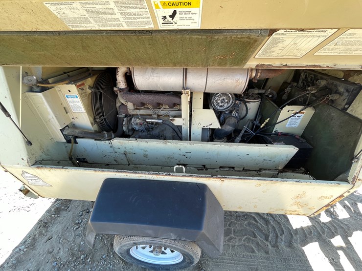 john-deere-4039-image-5