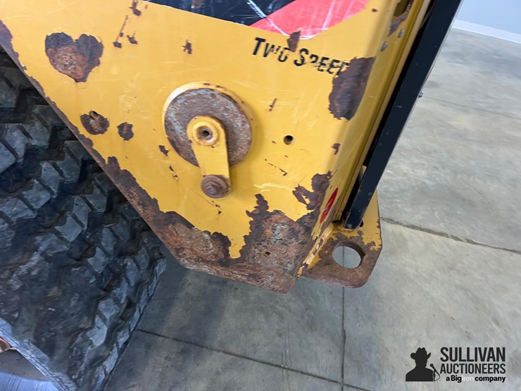 2014-caterpillar-259d-image-18