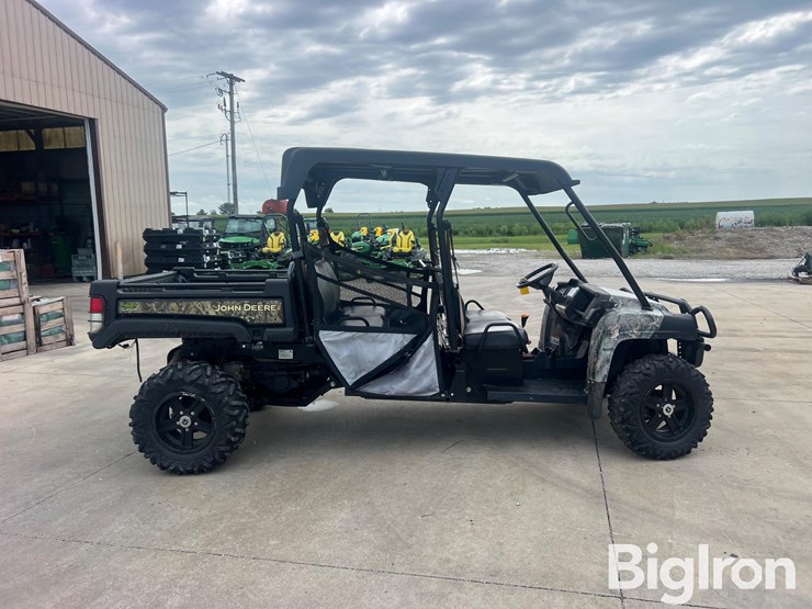 2017-john-deere-gator-image-4