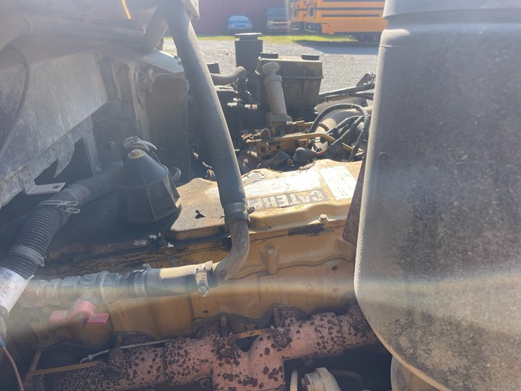 2000-caterpillar-c7-image-16