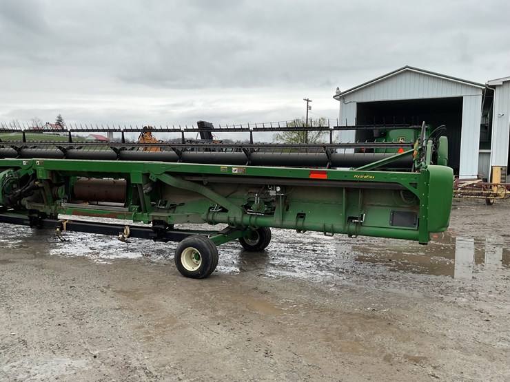 2019-john-deere-635f-image-6