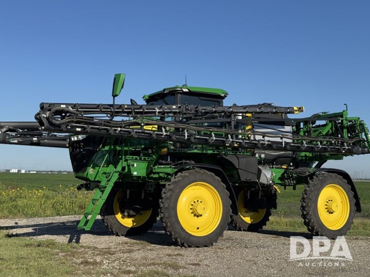 2023-john-deere-412r-image-5