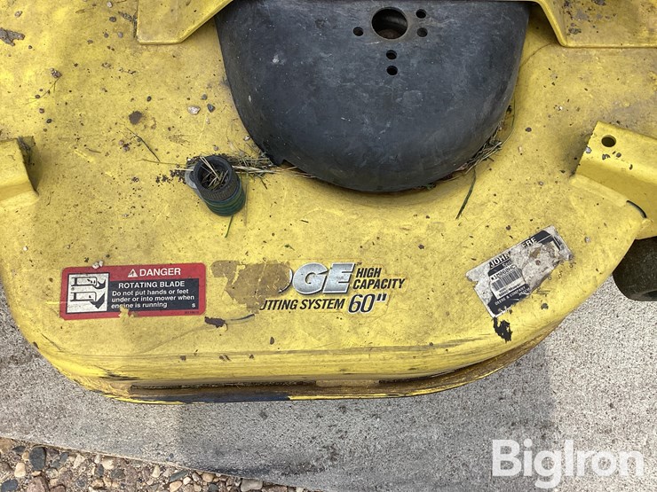 2014-john-deere-x758-image-9