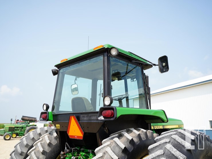 1989-john-deere-4455-image-19