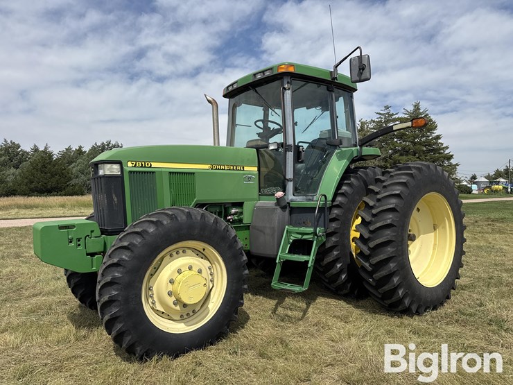 2002-john-deere-7810-image-1