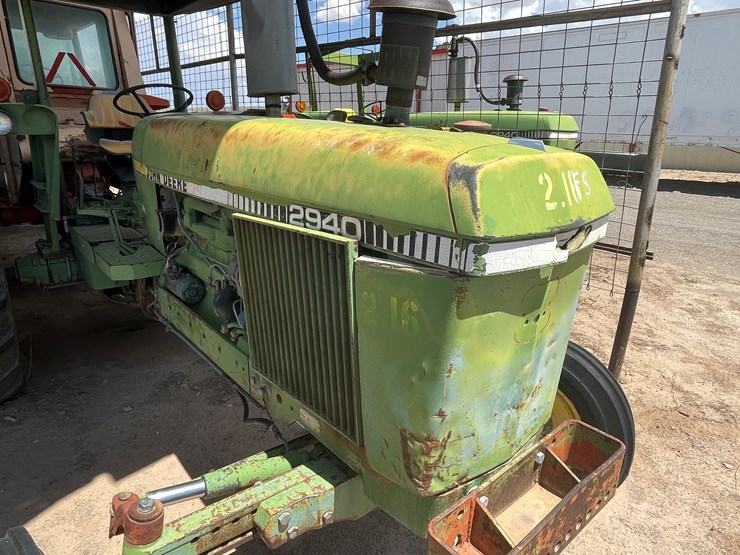 john-deere-2940-image-21
