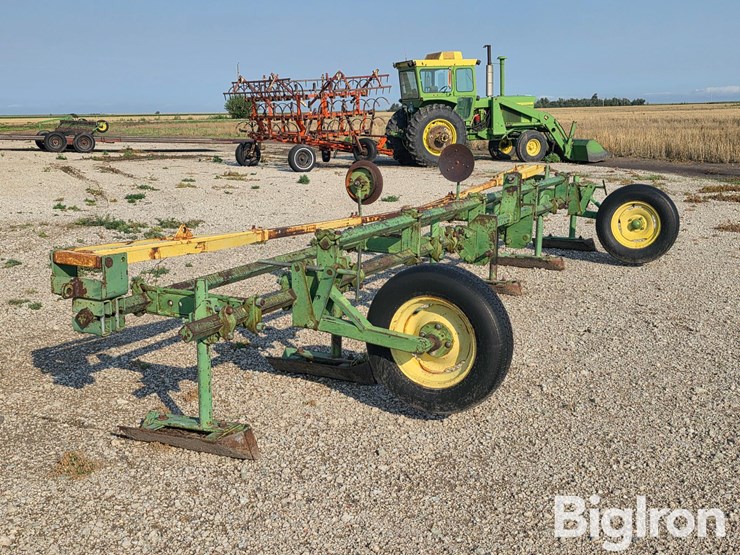 john-deere-48-image-3