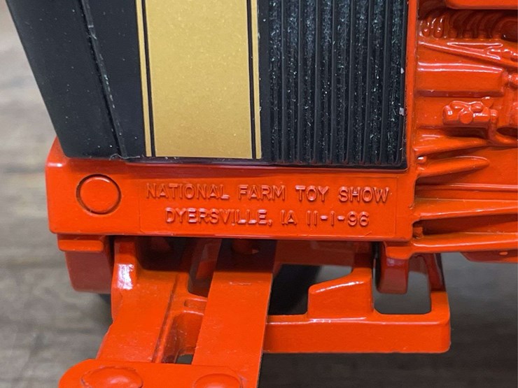 1/16-case-1170-demonstrator-1996-nfts-nib-ertl-image-6