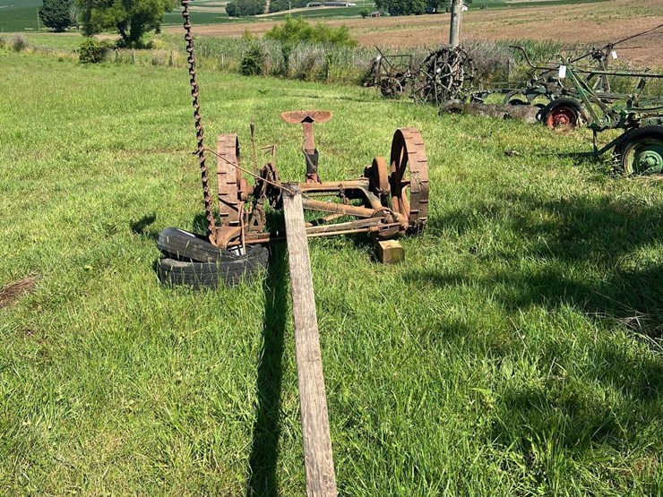oliver-horse-drawn-sickle-mower-image-6