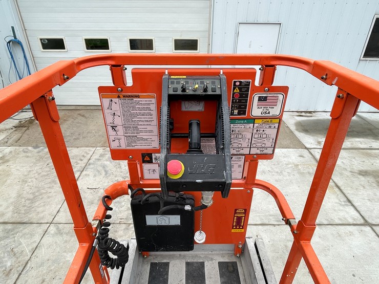 jlg-2630es-image-26