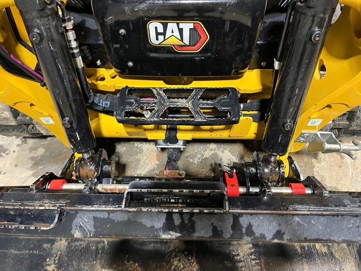 2024-caterpillar-255-skid-steer-loader-image-10