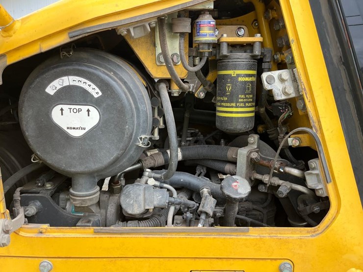 2021-komatsu-d51px-24-image-11