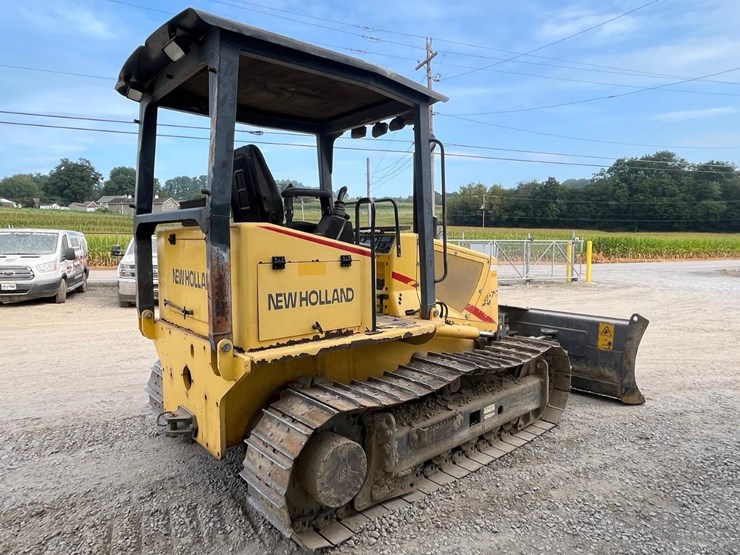 new-holland-d70-crawler-dozer-image-5