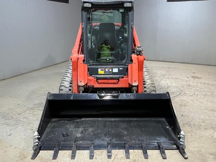 2023-kubota-svl97-2-image-8