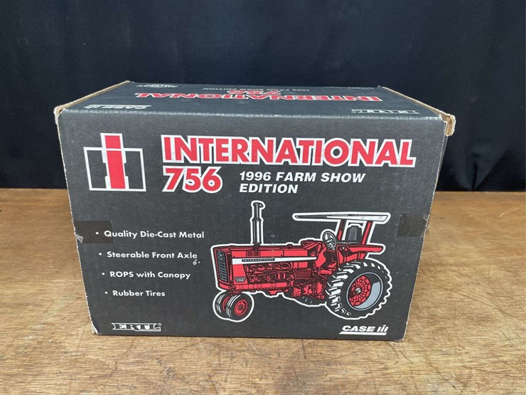 1/16-ih-756-1996-farm-show-nib-ertl-image-16