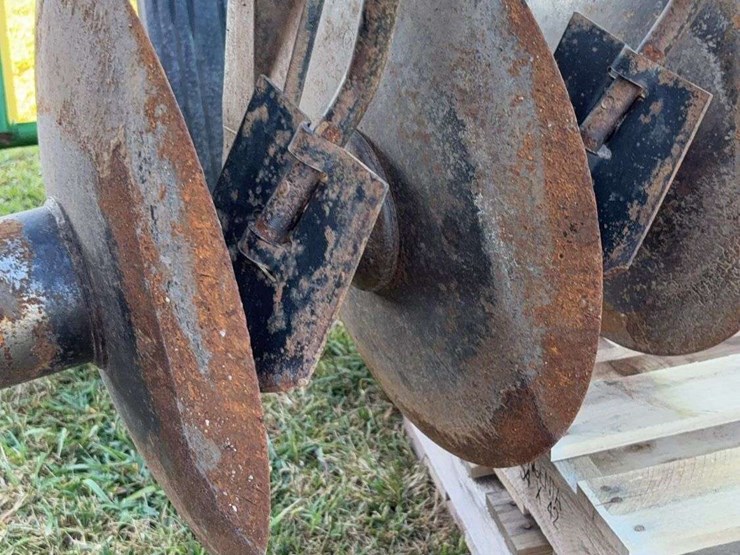 john-deere-630-image-19