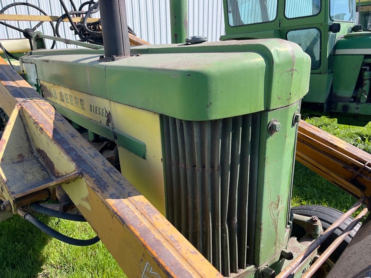 john-deere-720-image-17