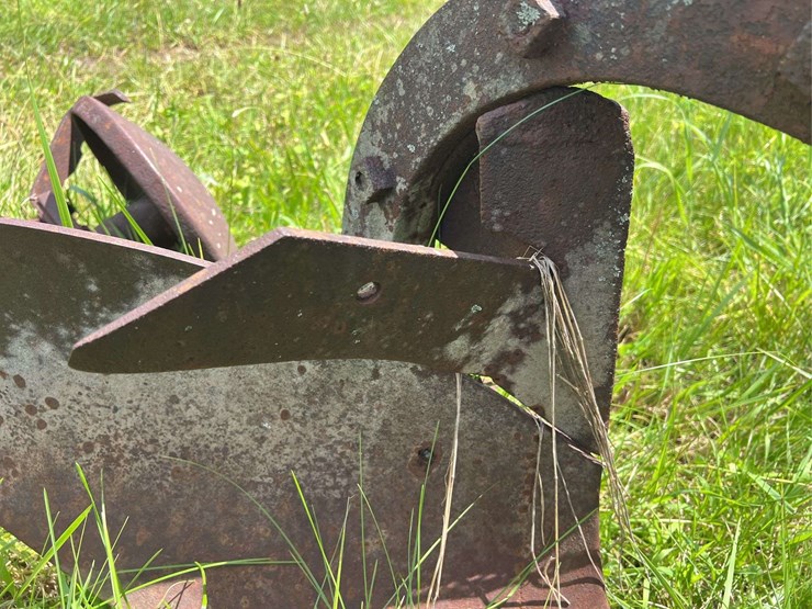 2-bottom-plow-image-22