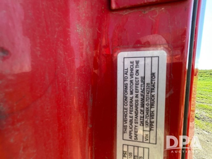 2007-peterbilt-387-image-82