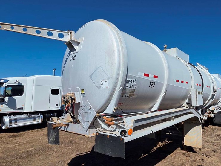 2012-polar-tanker-image-1