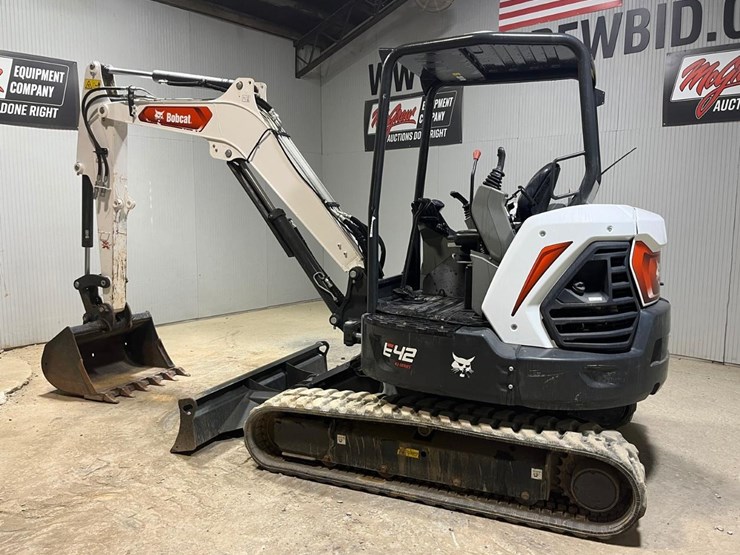2022-bobcat-e42-image-3