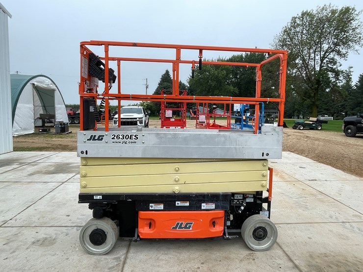 jlg-2630es-image-4