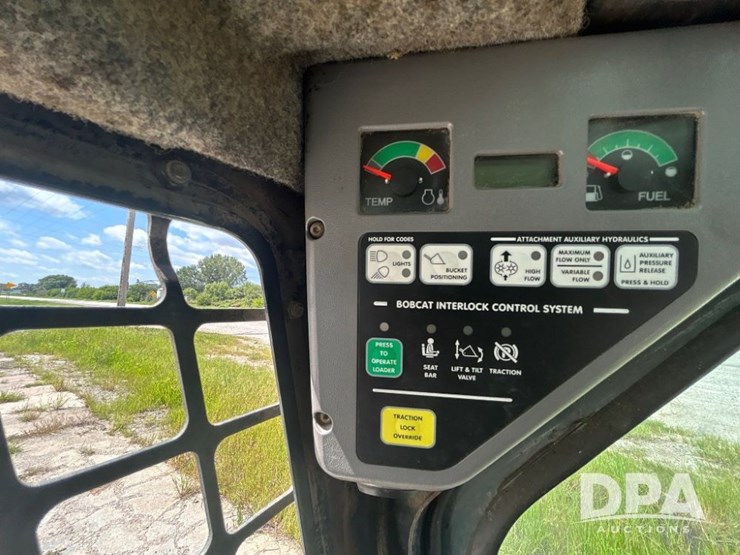 bobcat-s300-image-40