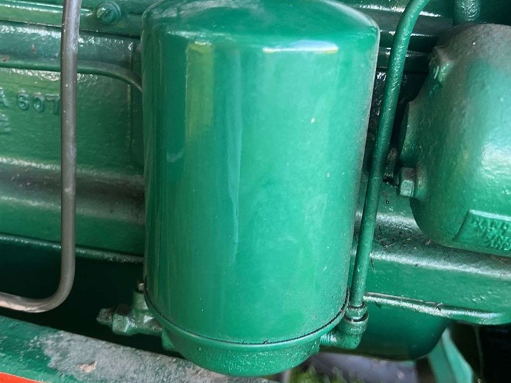 oliver-70-image-30