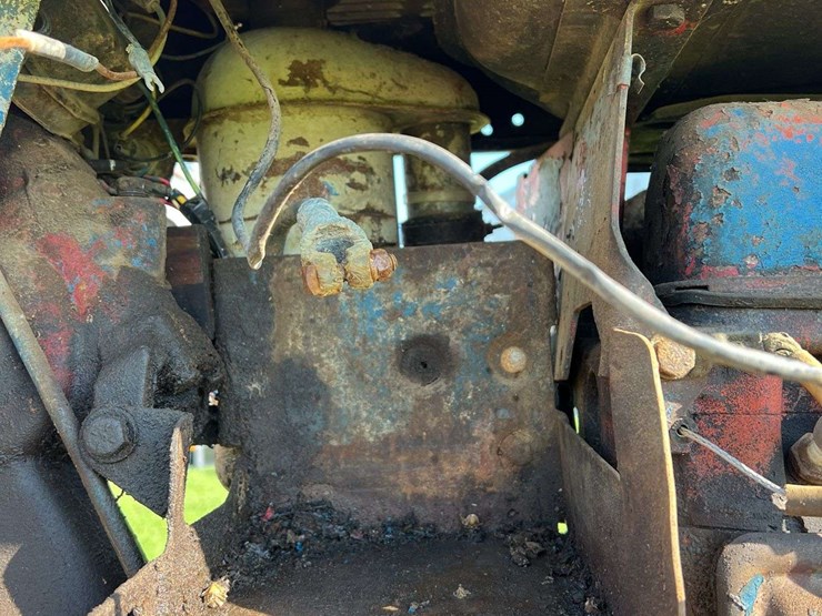 ford-900-image-28
