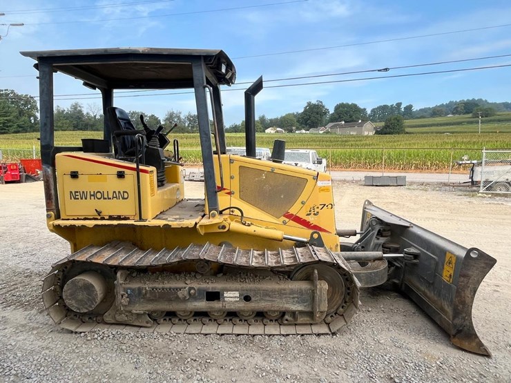 new-holland-d70-crawler-dozer-image-6