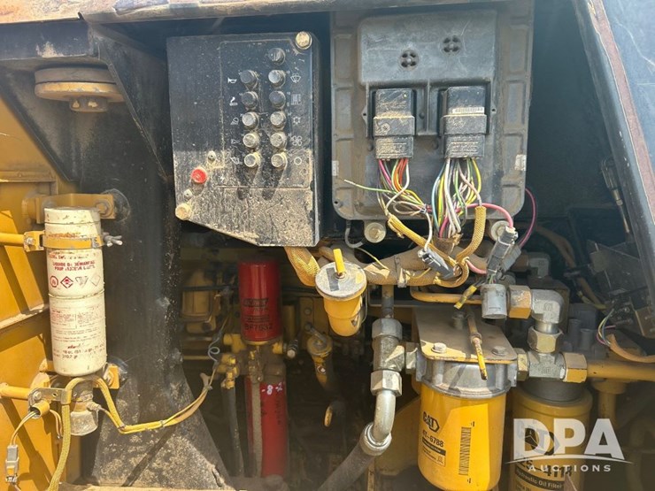 1996-caterpillar-953c-image-31