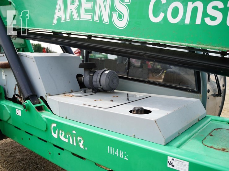 2006-genie-gth844-image-18