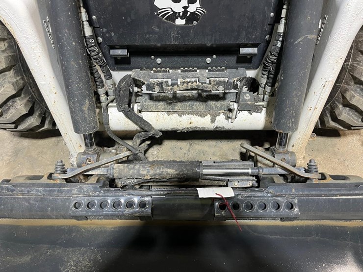 2022-bobcat-s76-image-10