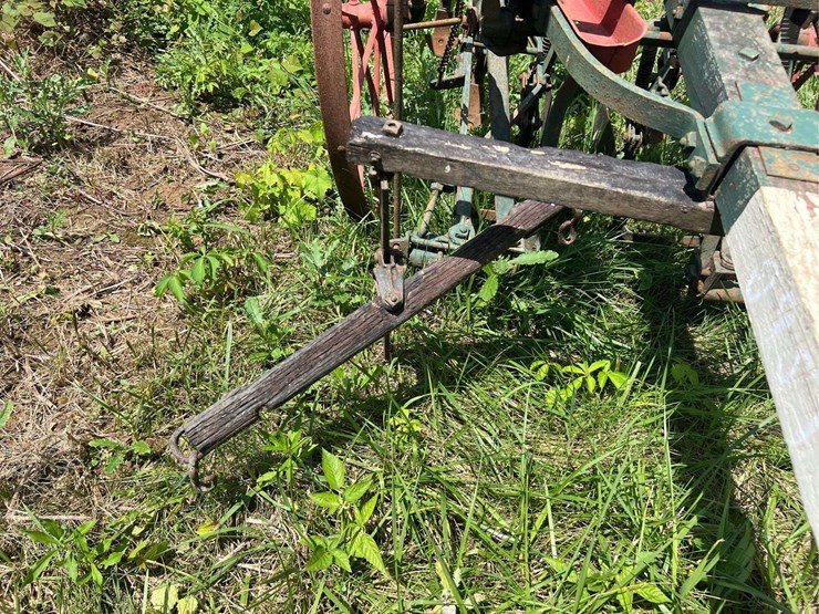 oliver-horse-drawn-cultivator-image-42