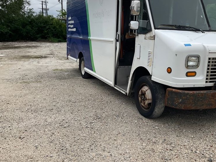 2007-freightliner-mt45-image-5
