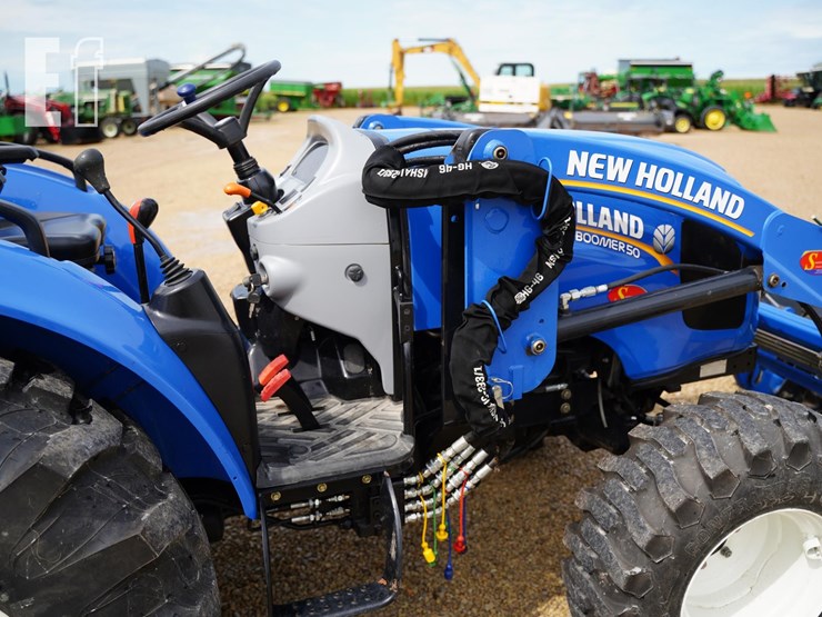2022-new-holland-boomer-50-image-20
