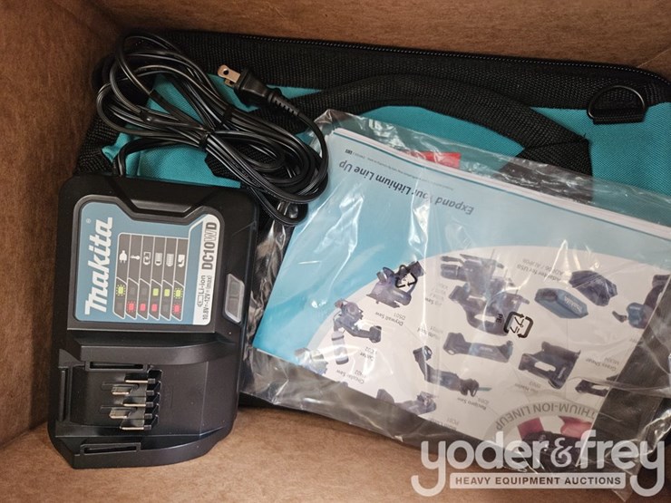 makita-12v-2pcs-kit,-driver,-drill,-impact-driver,-ct232-(1yr-factory-warranty)-image-4