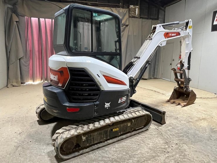 2022-bobcat-e35-image-5
