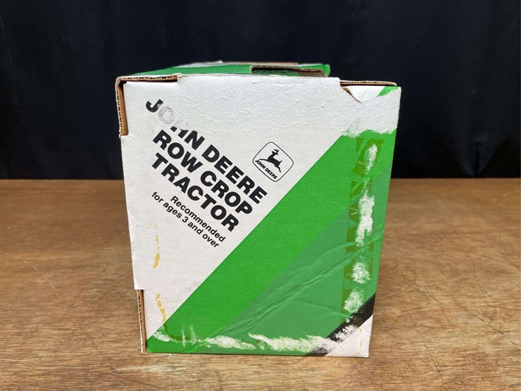 1/16-john-deere-4450-nib-ertl-image-6
