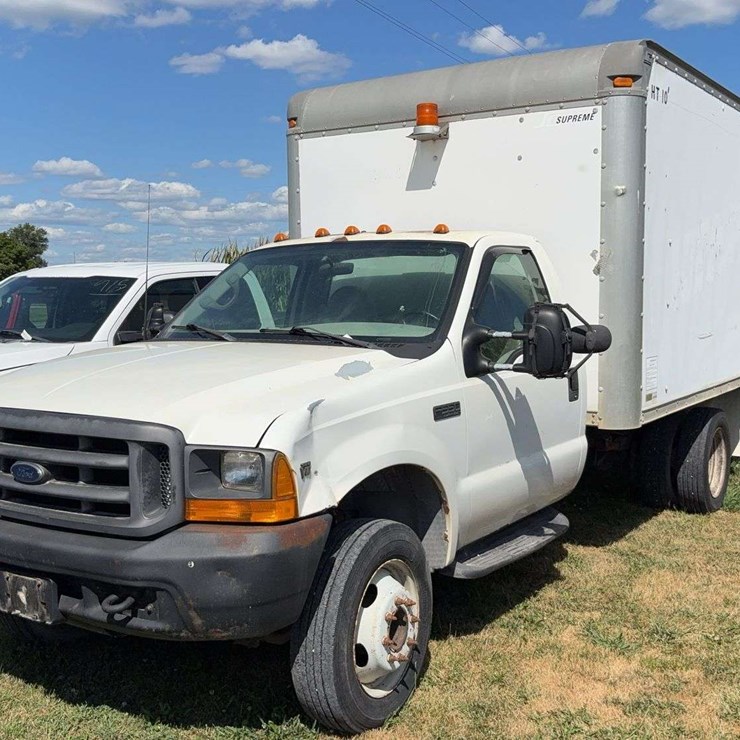 2000 FORD F550