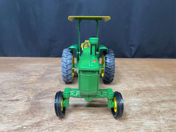 1/16-john-deere-4010-1993-nfts-nib-ertl-image-12