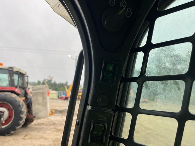 bobcat-t650-image-26