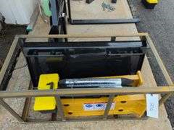 2025-cfg-sshh680-skid-steer-breaker,-unused-image-2