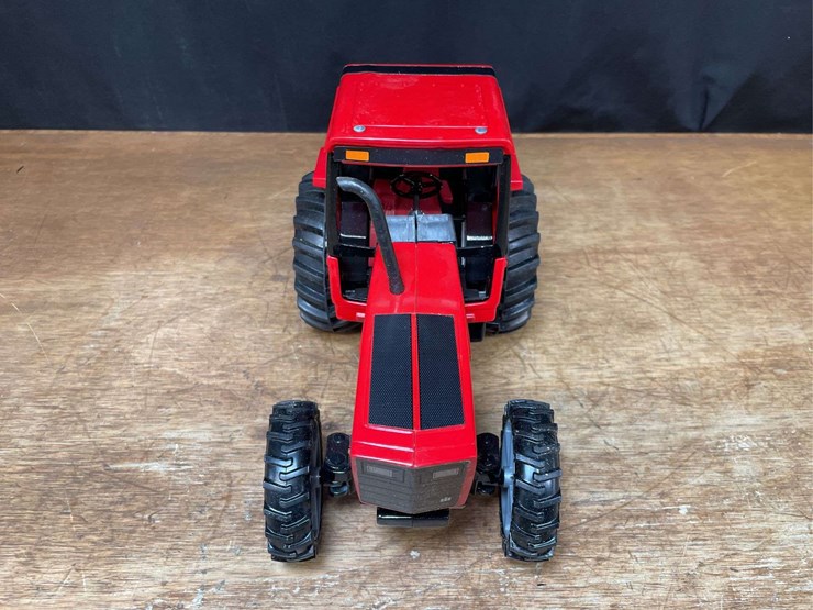 1/16-ih-5488-1984-first-edition-nib-ertl-image-12