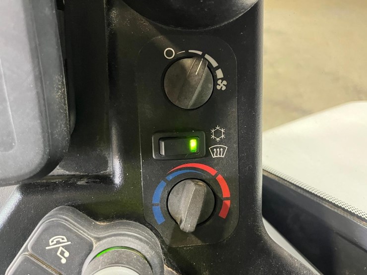 2022-bobcat-e50-image-26