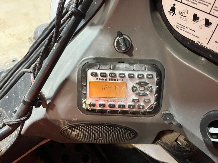 2019-bobcat-s650-image-25