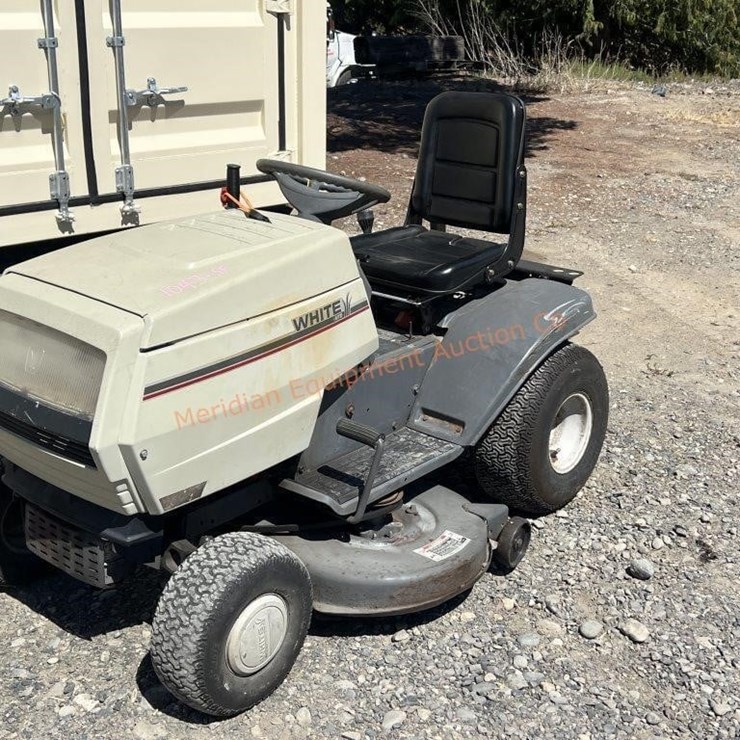 White By MTD 42" 16hp Riding Mower